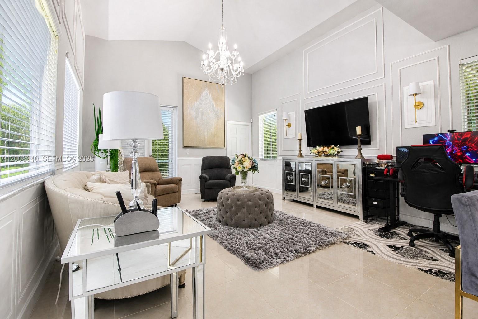 PALM ISLE ESTATES - Residential
