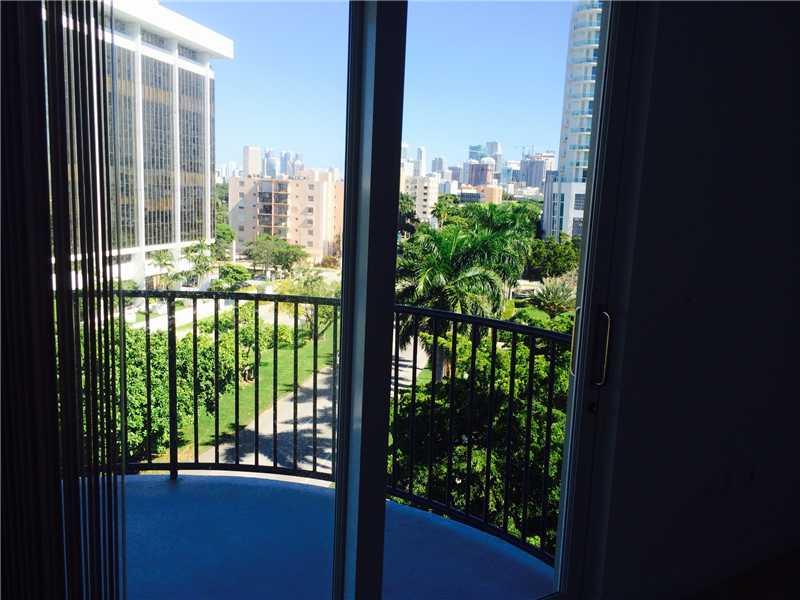 BRICKELL WAY CONDO - Residential Lease