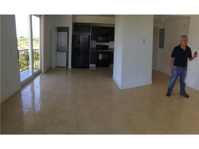 BRICKELL WAY CONDO - Residential Lease