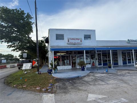 7193-7195 Pembroke Rd Pembroke Pines FL 33023