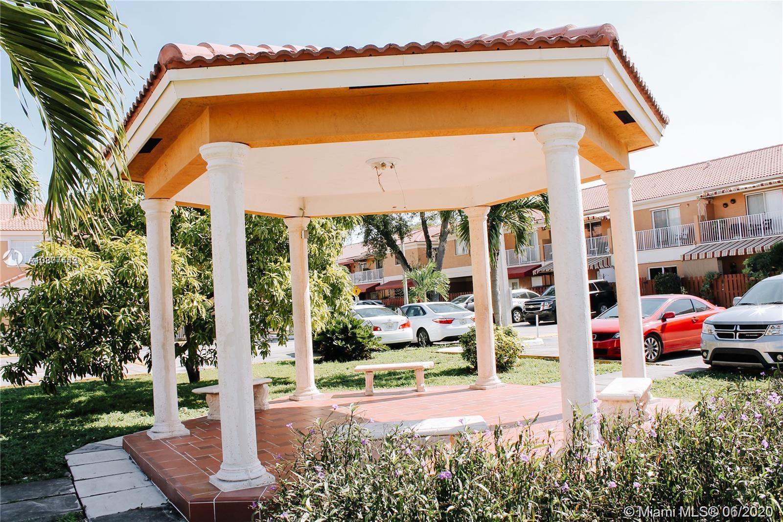 LOS PORTALES PHASE III CO - Residential