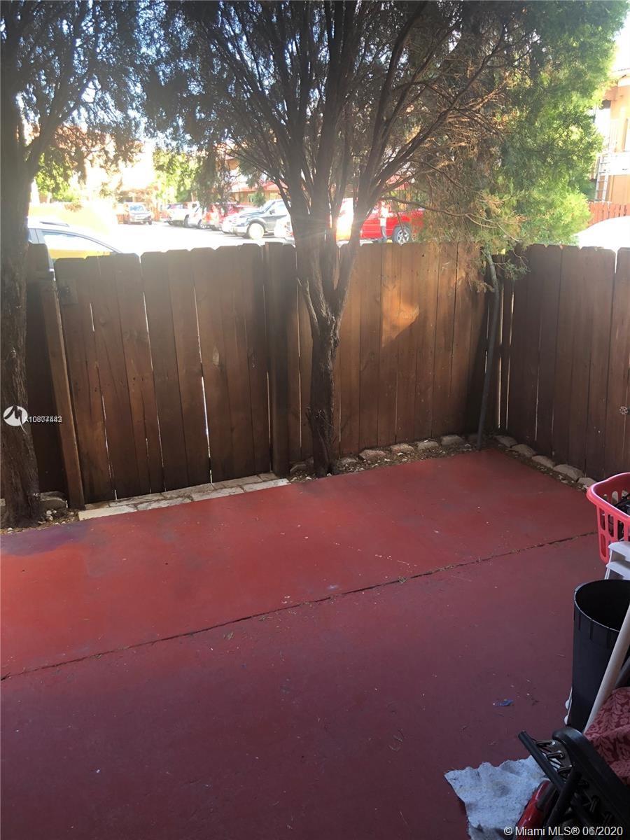 LOS PORTALES PHASE III CO - Residential