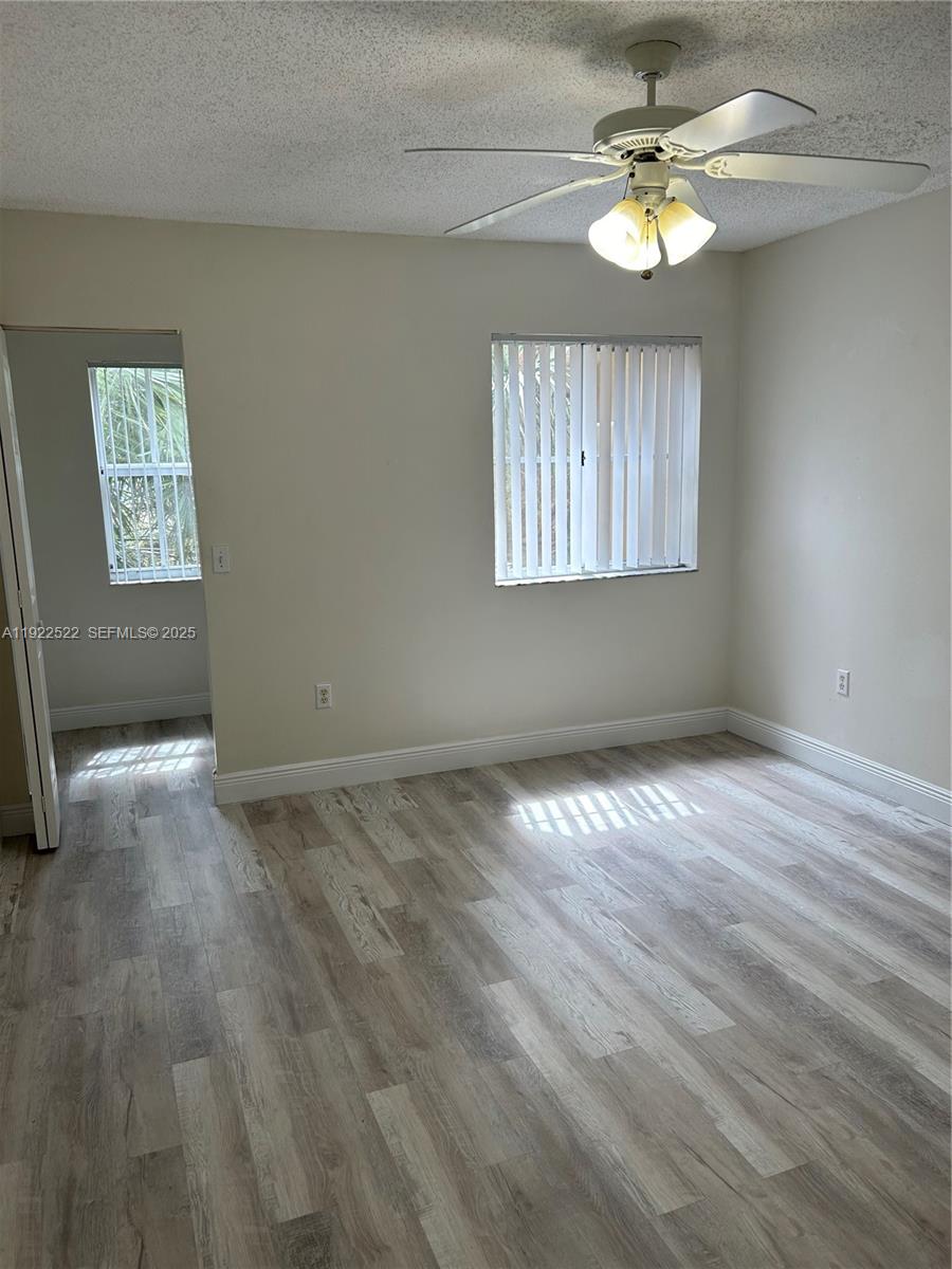 2494 CENTERGATE DR 302