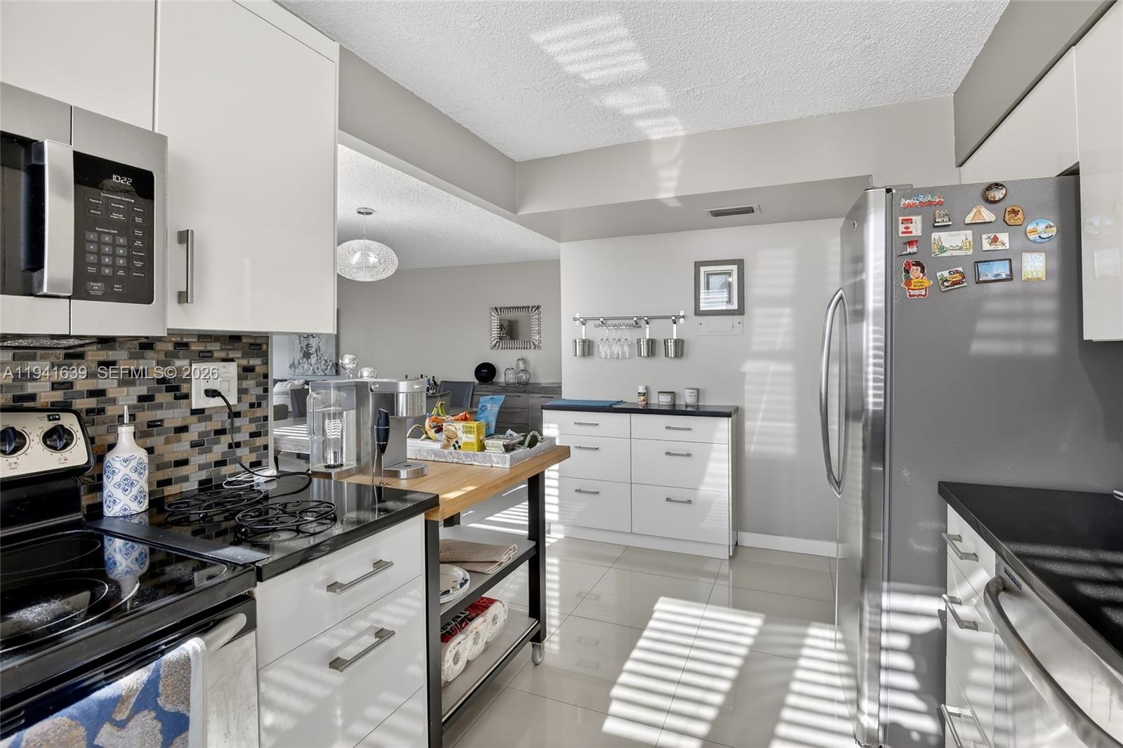 CONDOMINIUM 8 OF ENVIRON - Residential