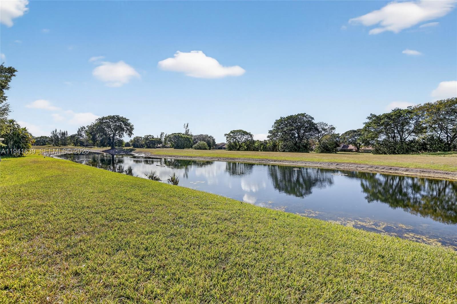 CONDOMINIUM 8 OF ENVIRON - Residential