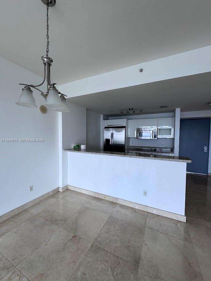 BLUE CONDO - Residential