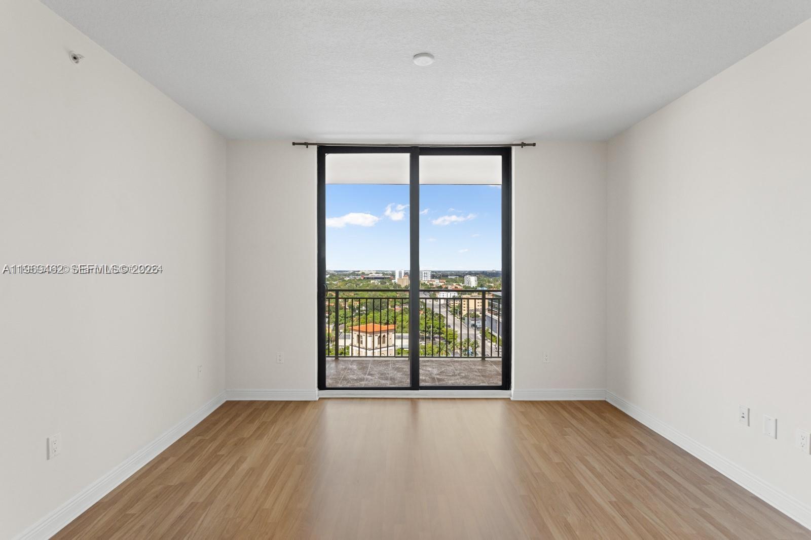 PUERTA DE PALMAS CONDO - Residential