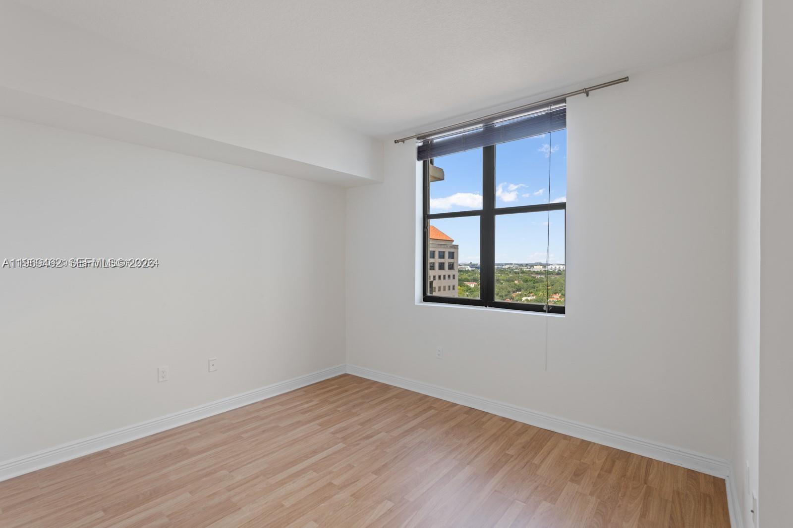 PUERTA DE PALMAS CONDO - Residential