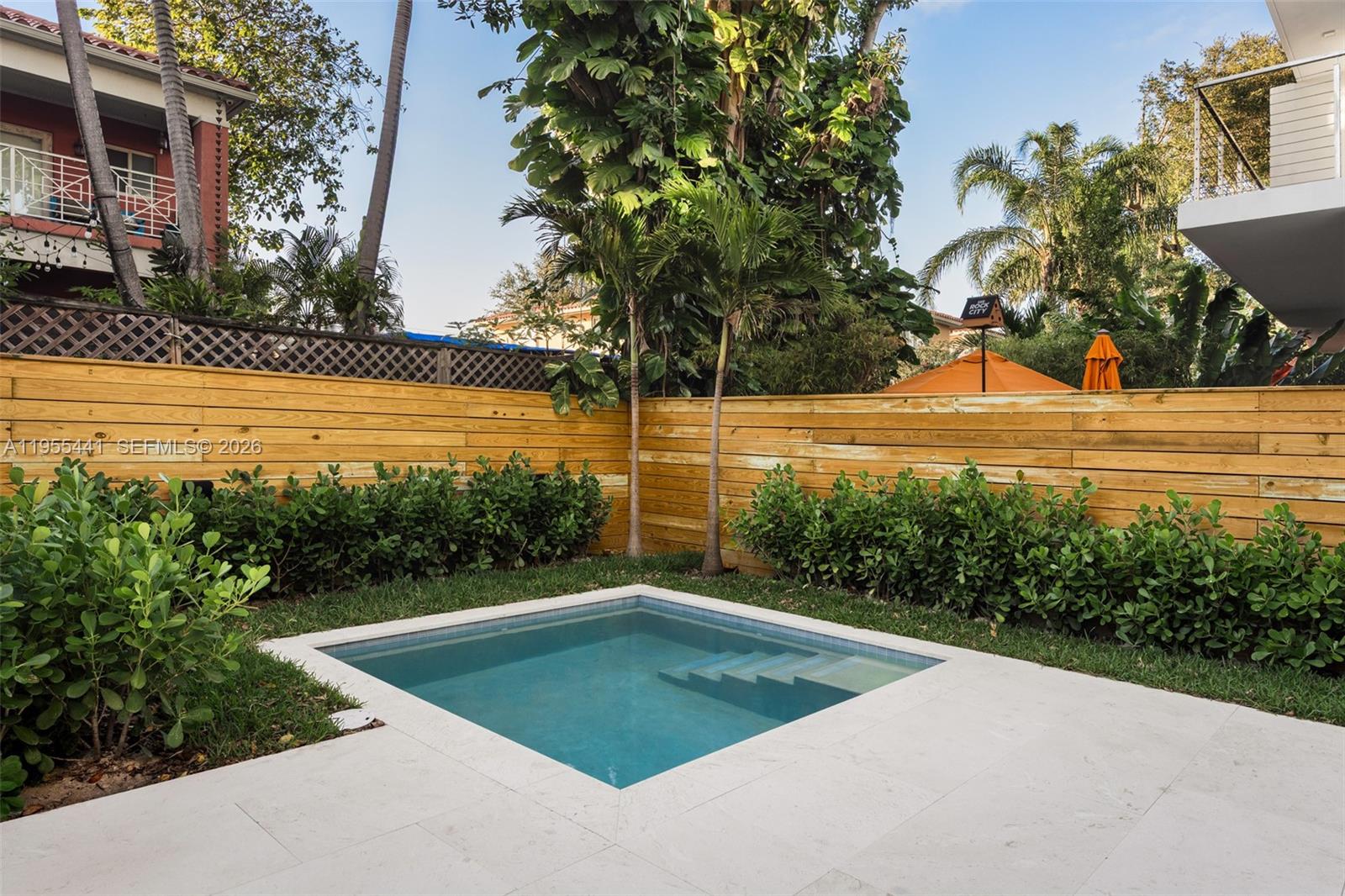 PALMHURST - Residential