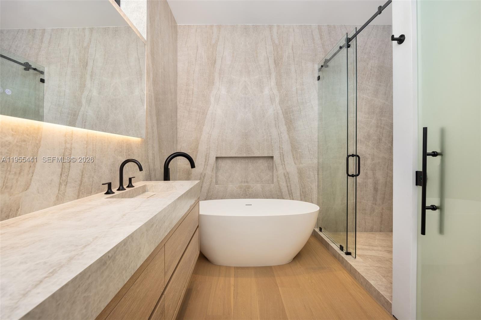 PALMHURST - Residential