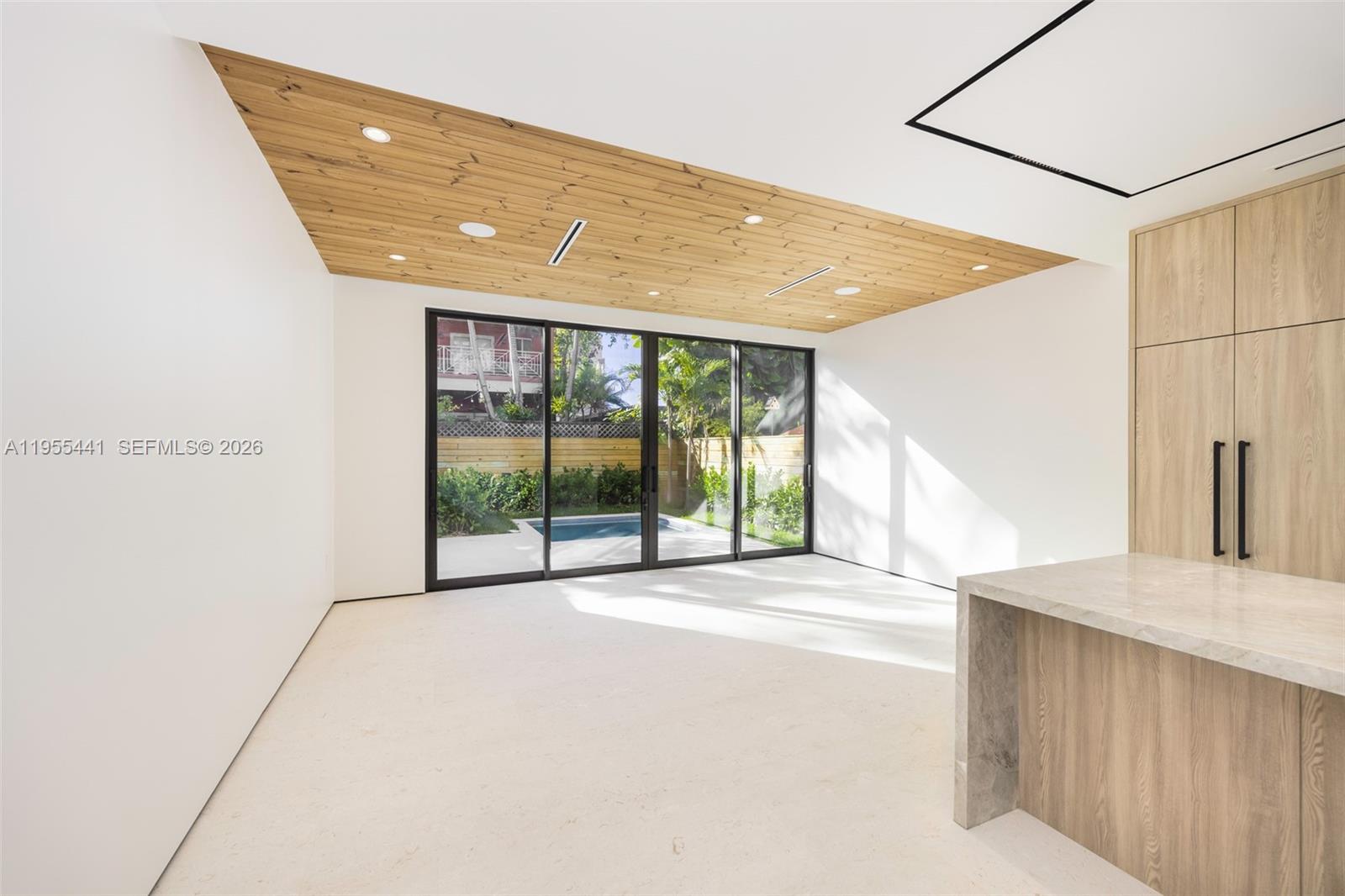 PALMHURST - Residential