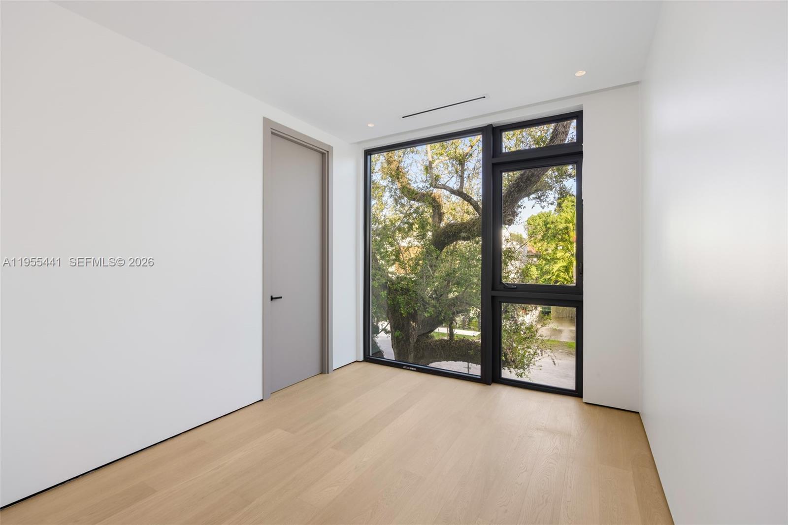 PALMHURST - Residential