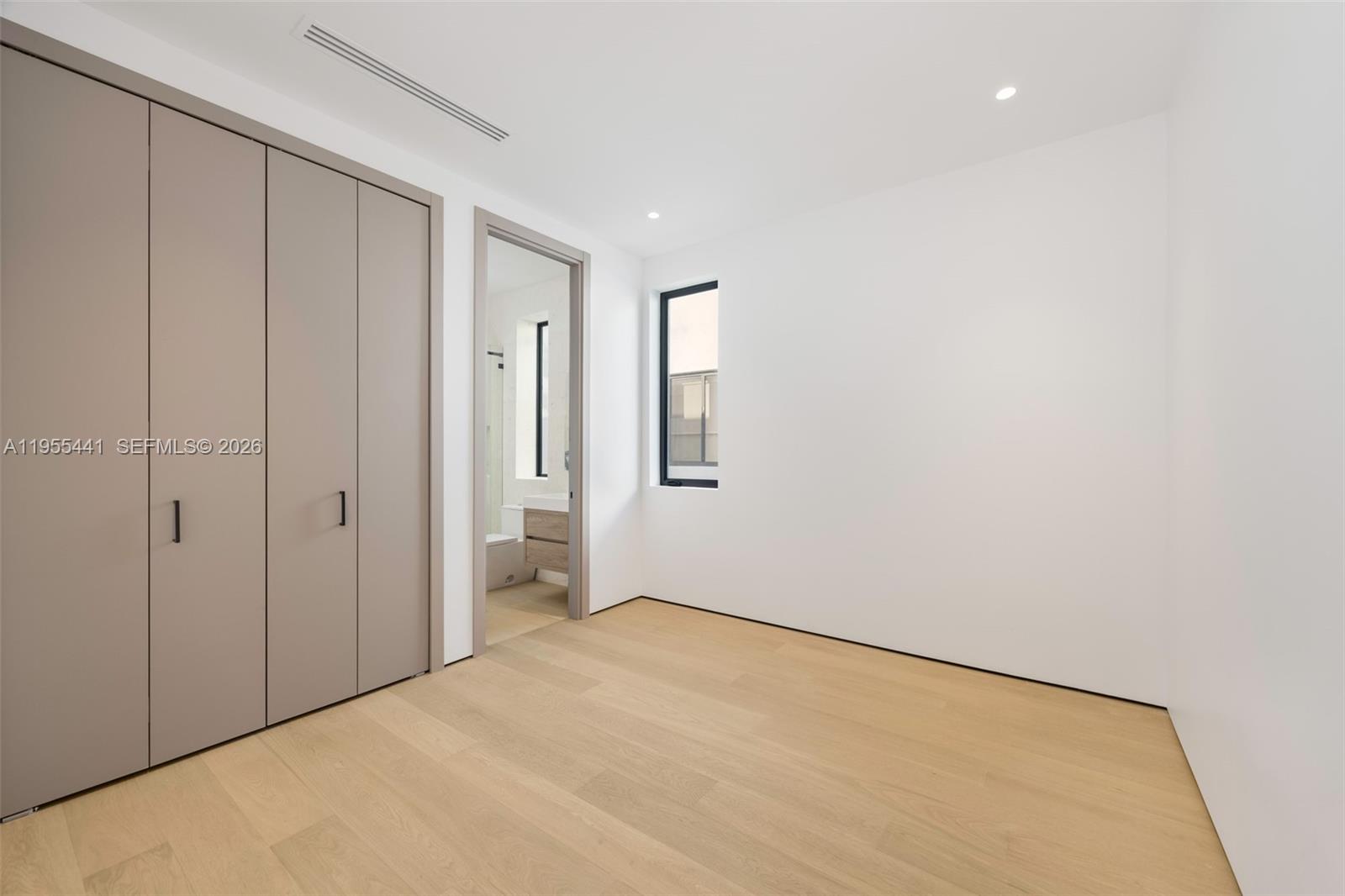 PALMHURST - Residential