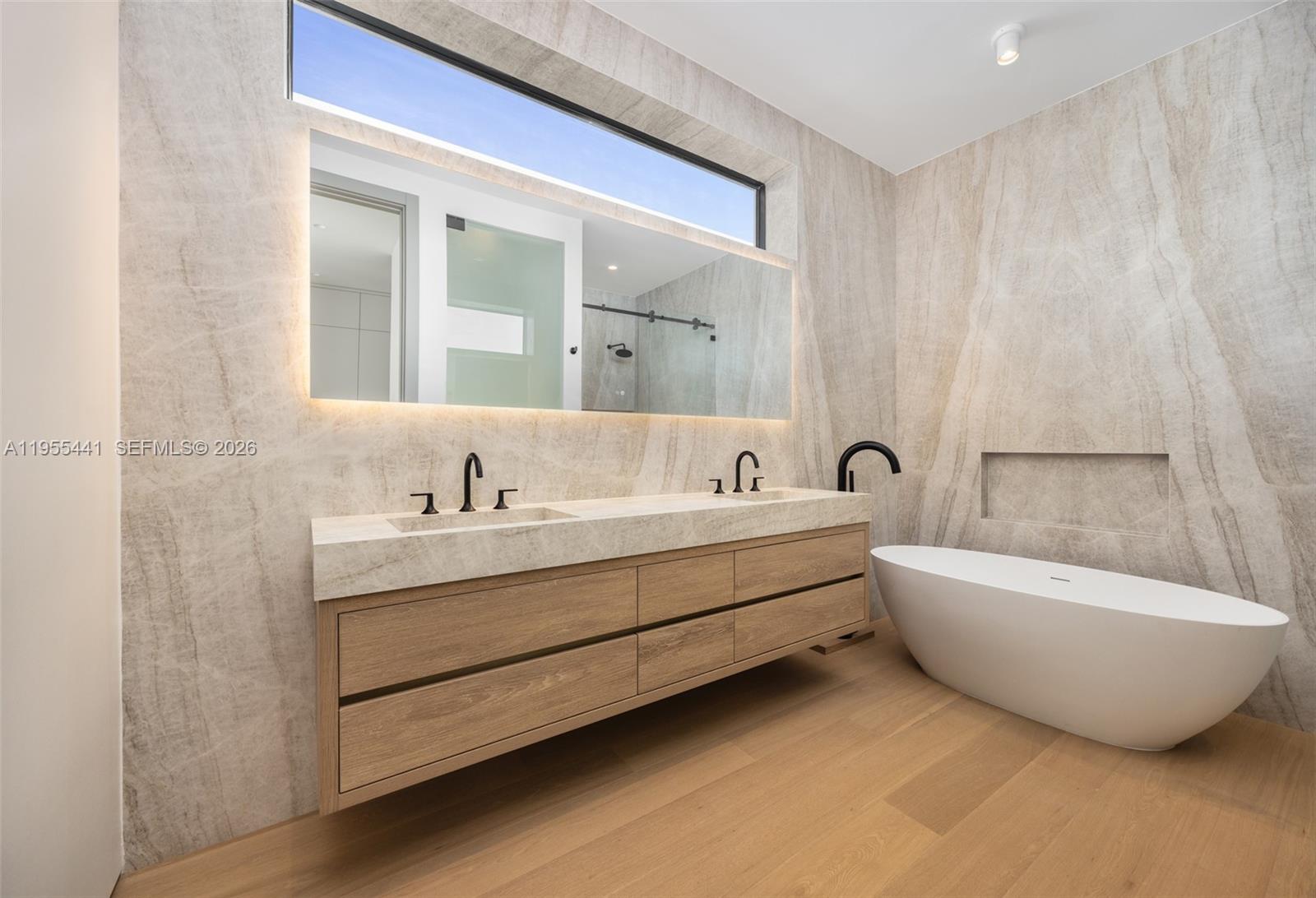 PALMHURST - Residential