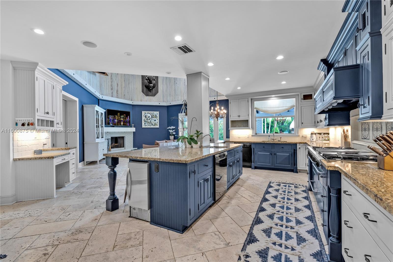 MARC FIRESTONE ESTATES .9 - Residential