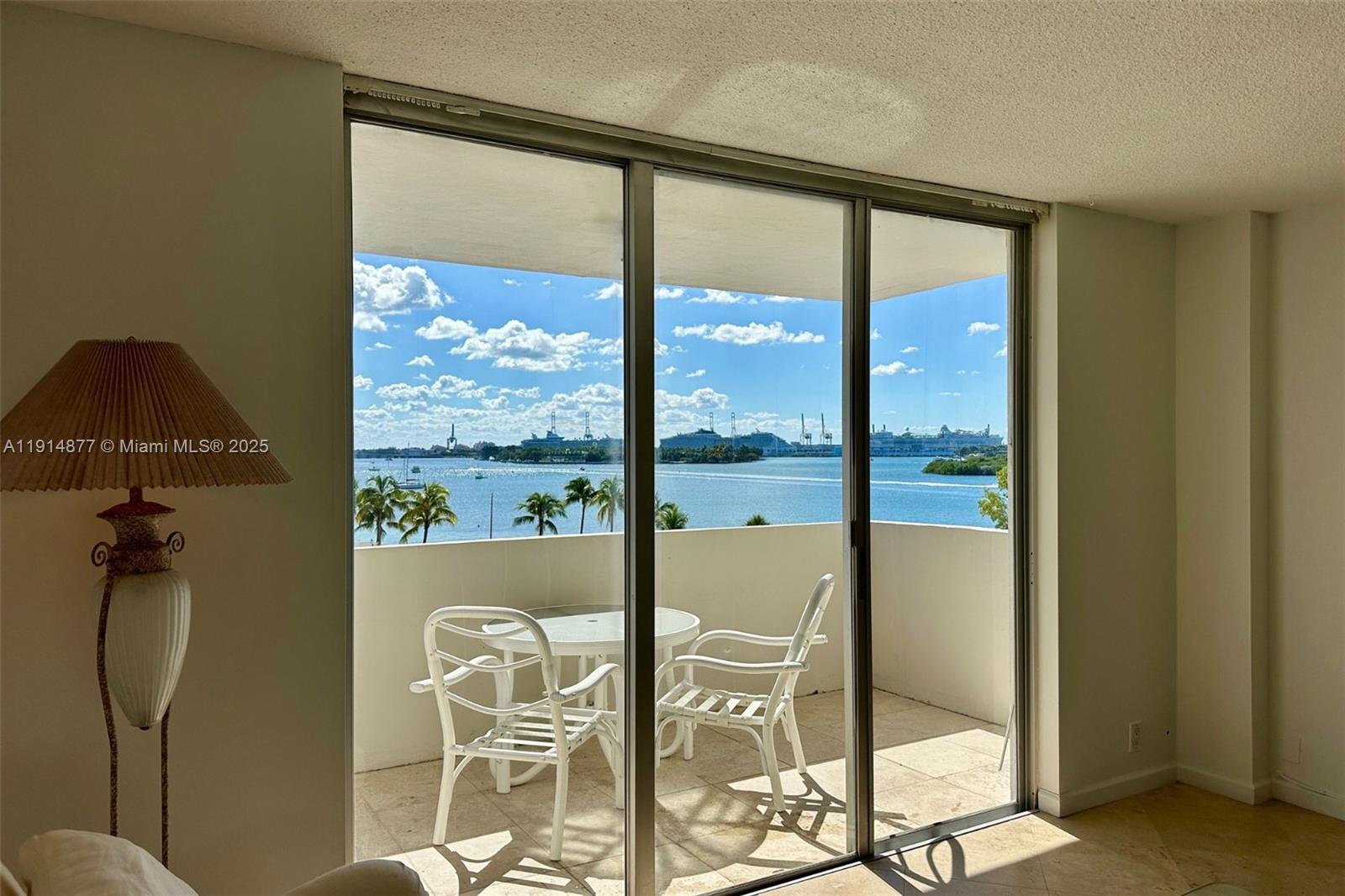 ISLAND TERRACE CONDO - Residential Lease