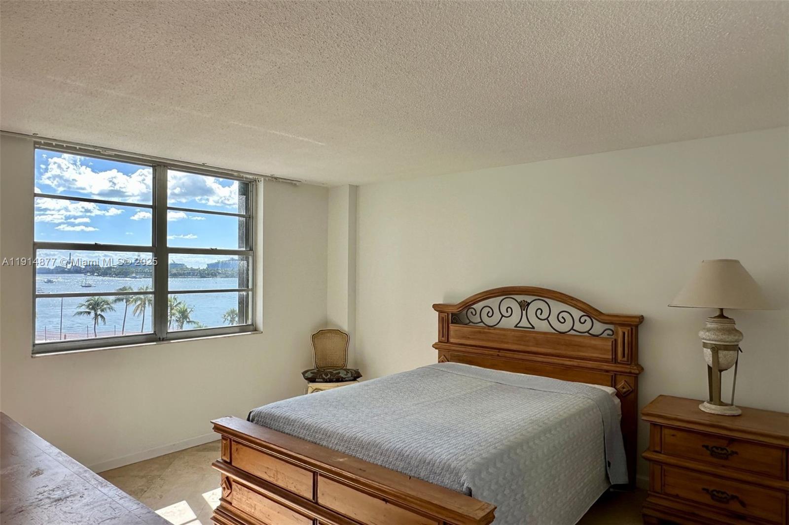 ISLAND TERRACE CONDO - Residential Lease