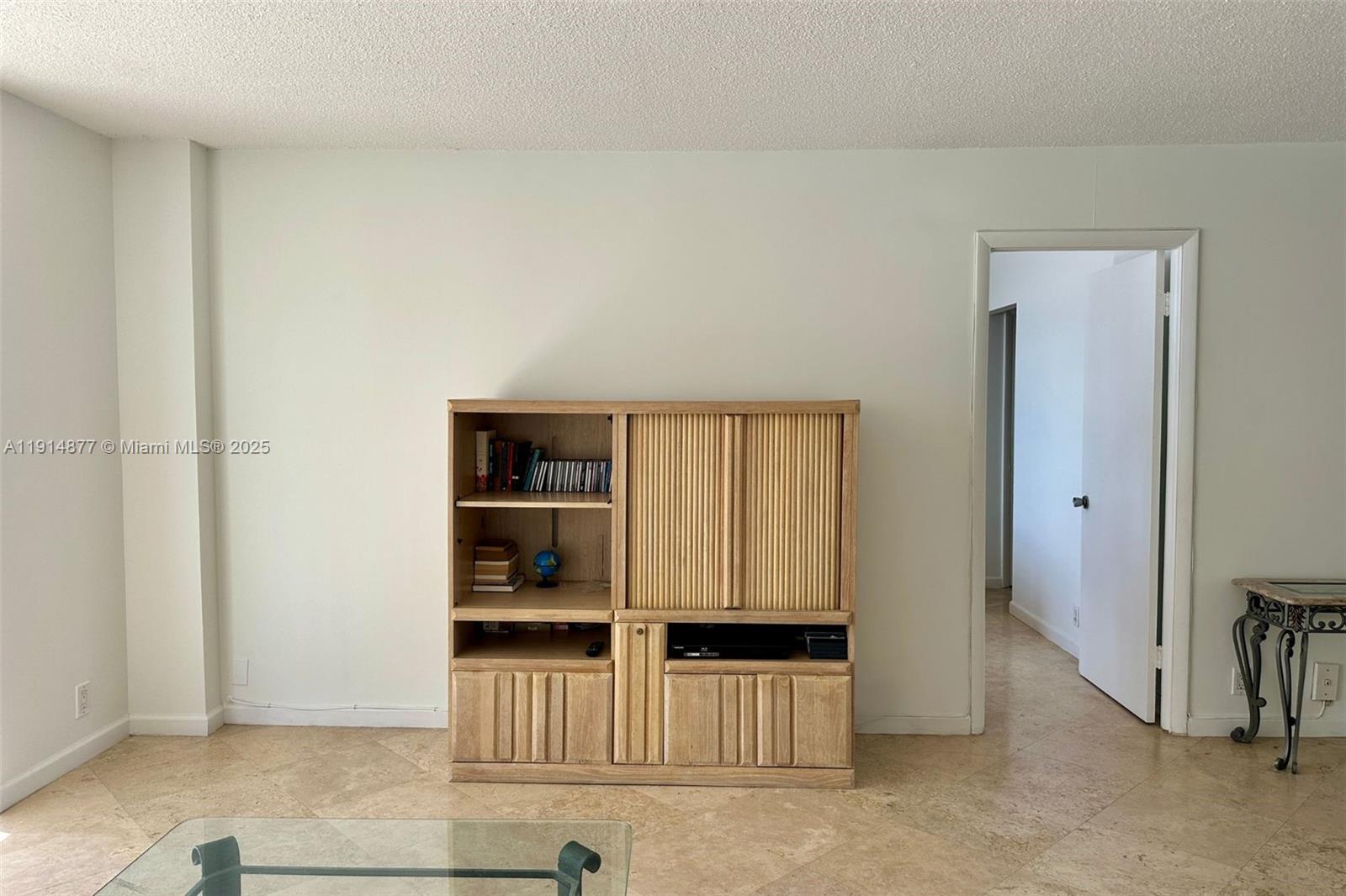 ISLAND TERRACE CONDO - Residential Lease