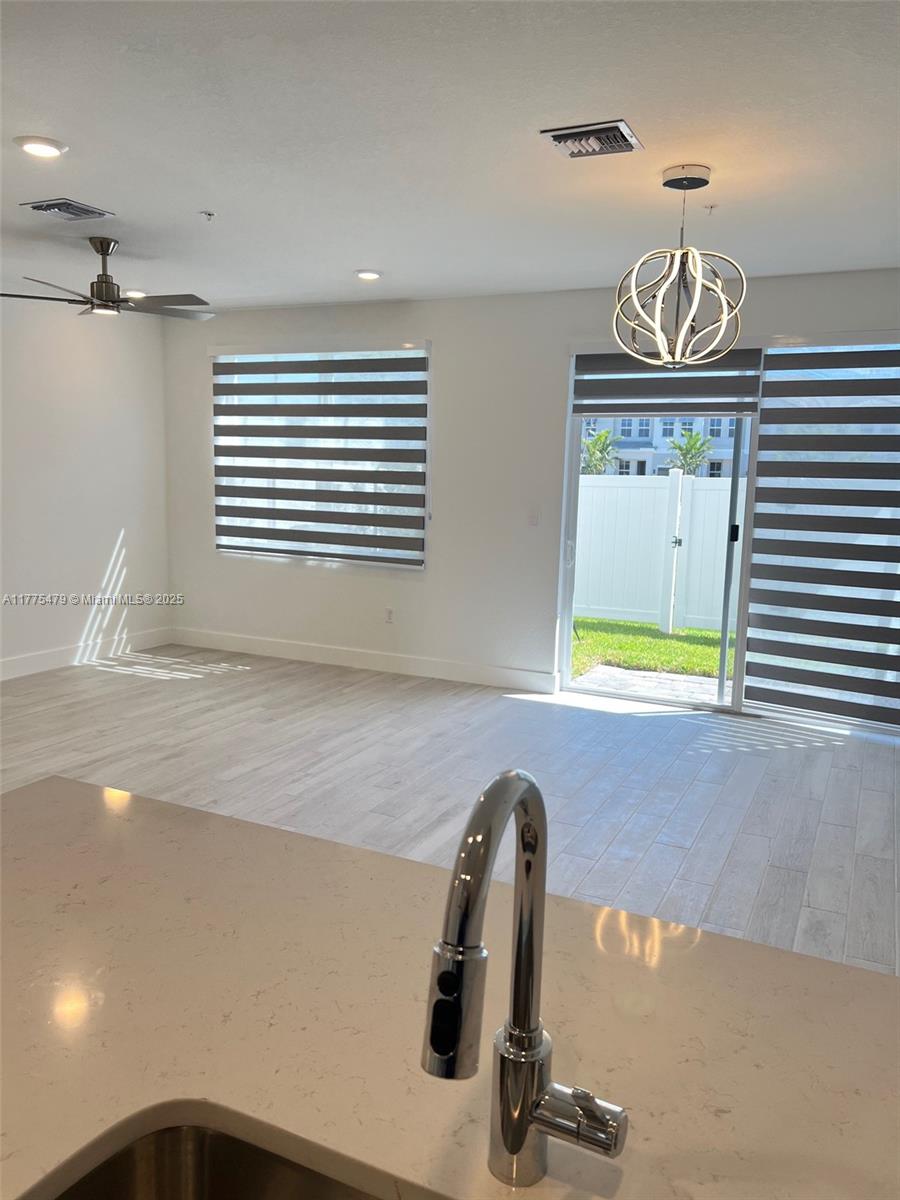 257 SW 170th Ave