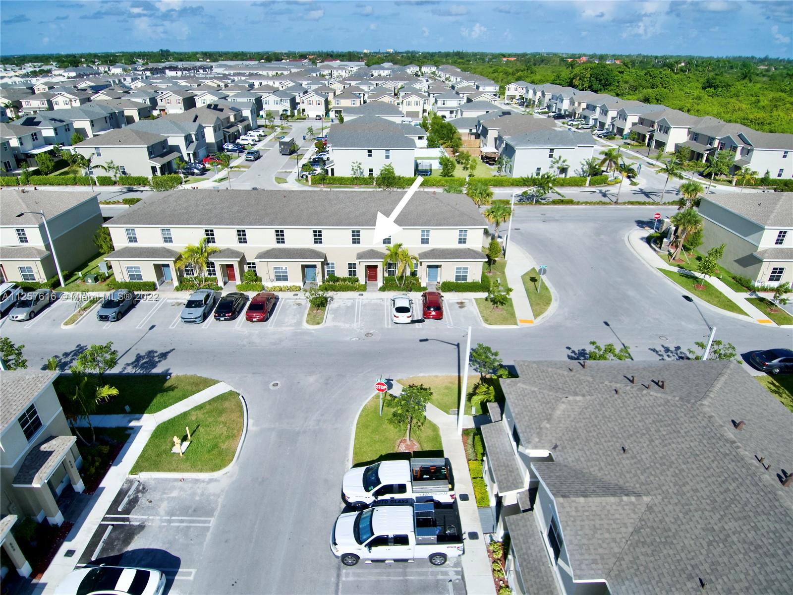 LOCATION, LOCATION AND LOCATION. A BEAUTIFUL 3 BEDS/2.5 BATHS TOWNHOUSE IN DESIRABLE AREA. UPGRADED KITCHEN WITH STAINLESS STEEL APPLIANCES, AND GREAT PANTREE, TILE FLOORS IN THE FIRST FLOOR AND CARPET FLOORING ON THE SECOND FLOOR. WASHER AND DRYER IN THE UNIT WITH A GREAT PATIO FOR ENTERTAINMENT. LOW HOA. CLOSE TO SHOPPING CENTERS, STORES, RESTAURANTS AND MAJOR HIGH WAYS.