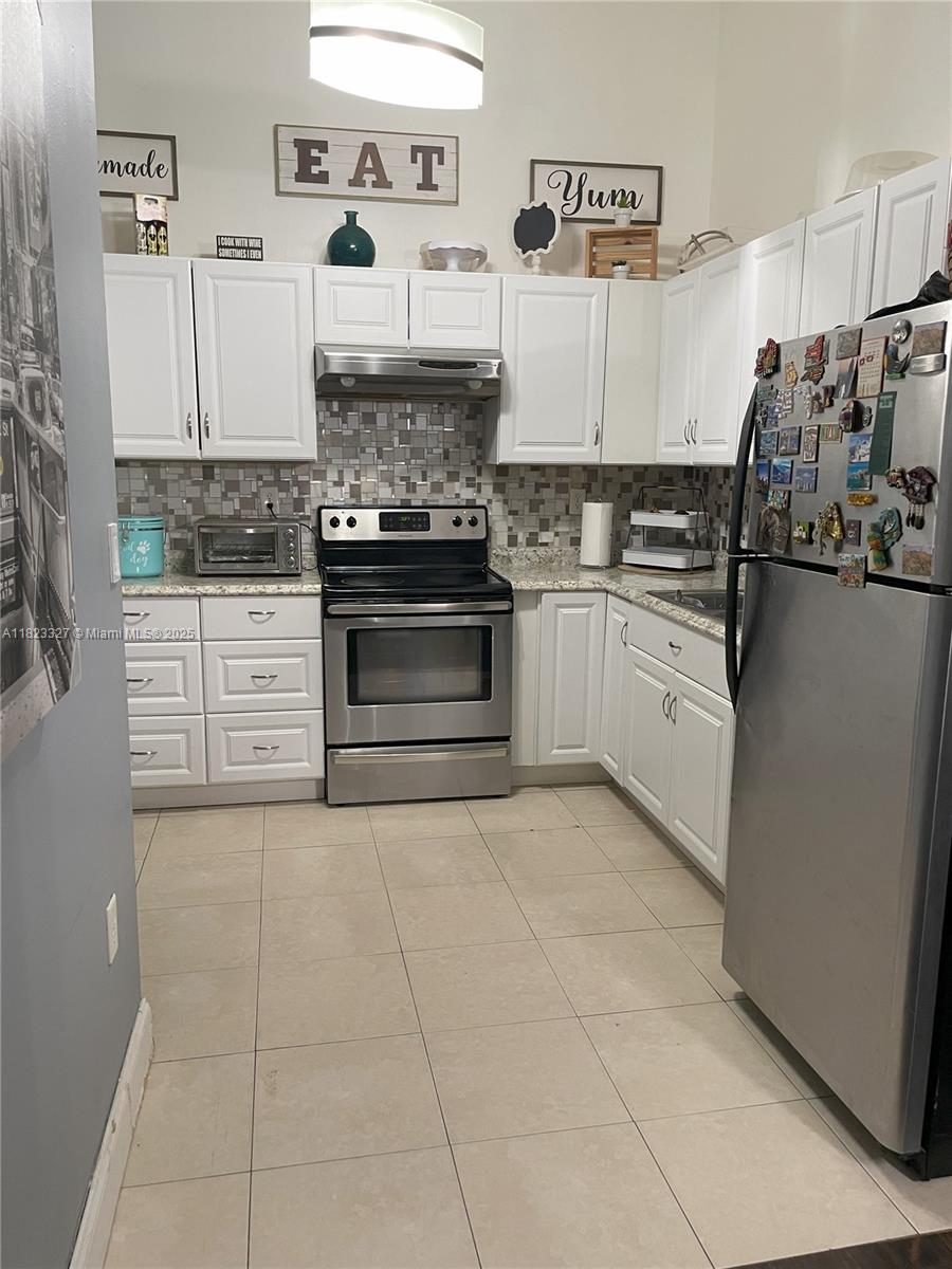 7525 SW 153rd Pl 203-11