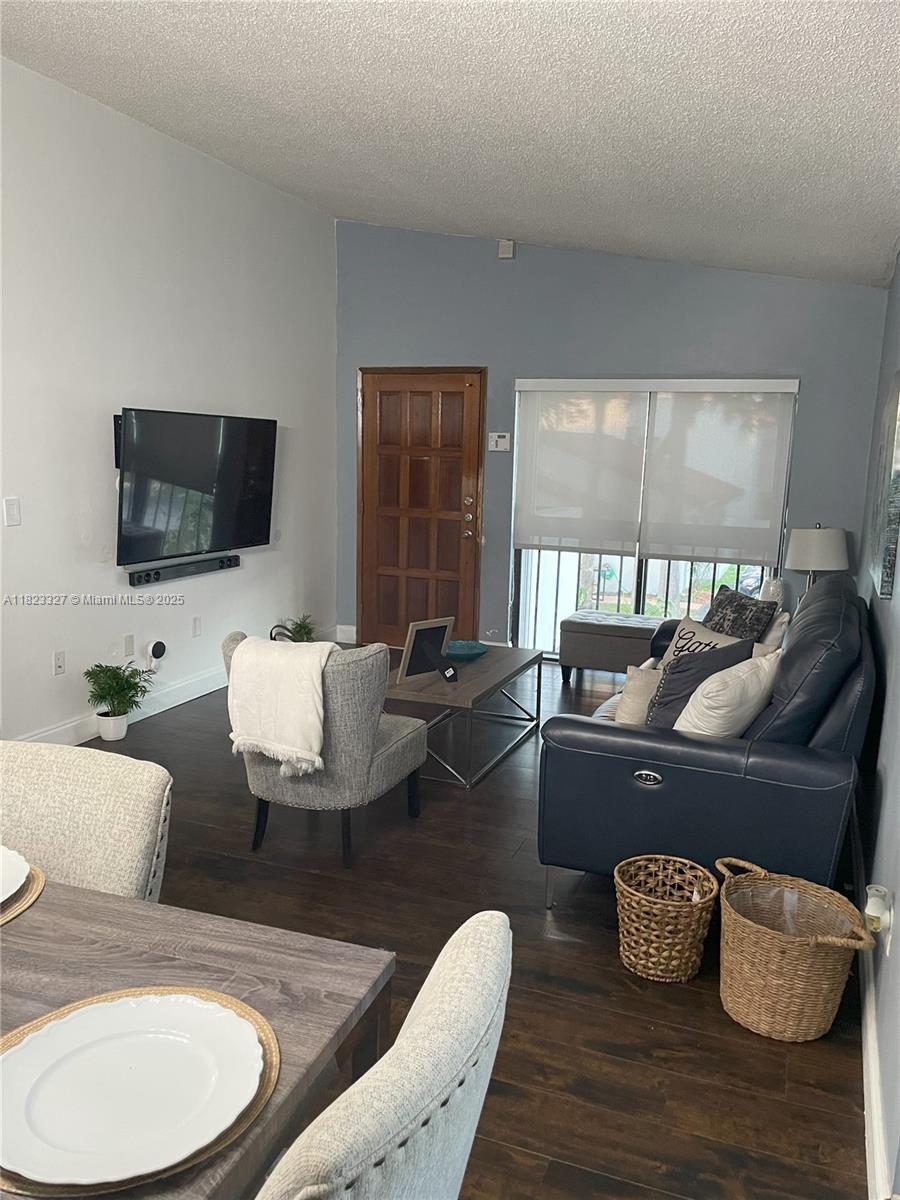 7525 SW 153rd Pl 203-11