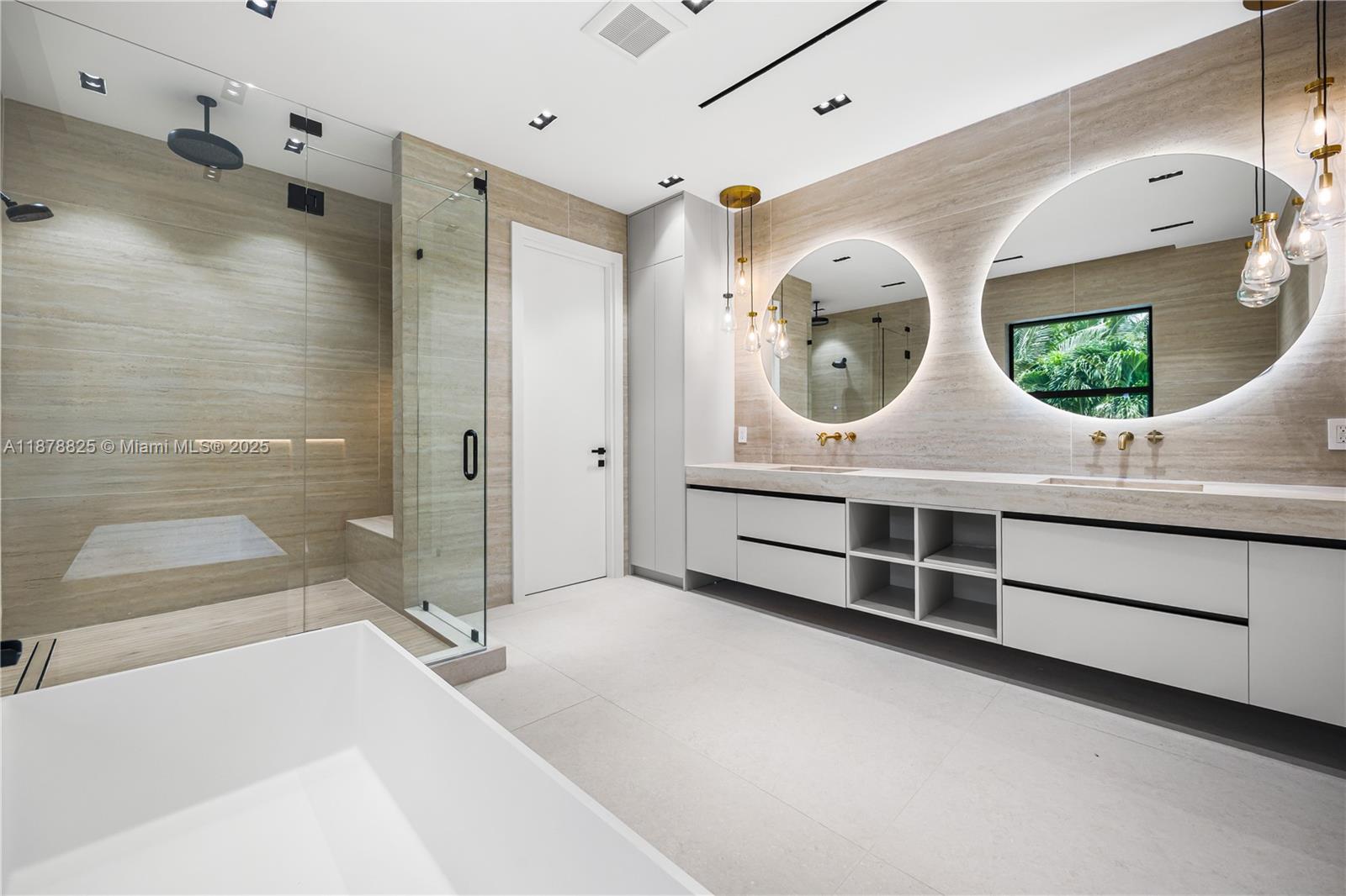 RIO VISTA - Residential