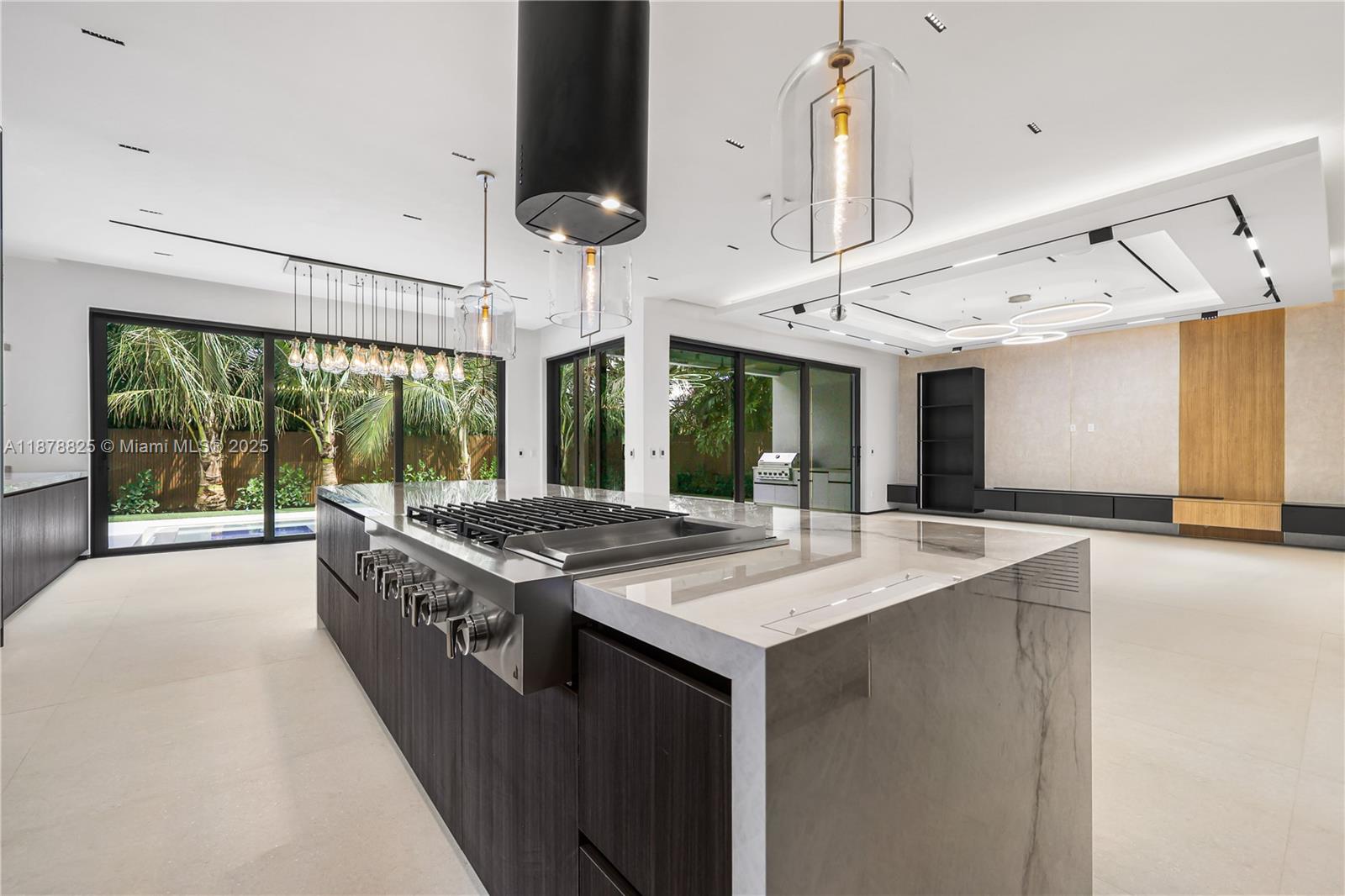 RIO VISTA - Residential