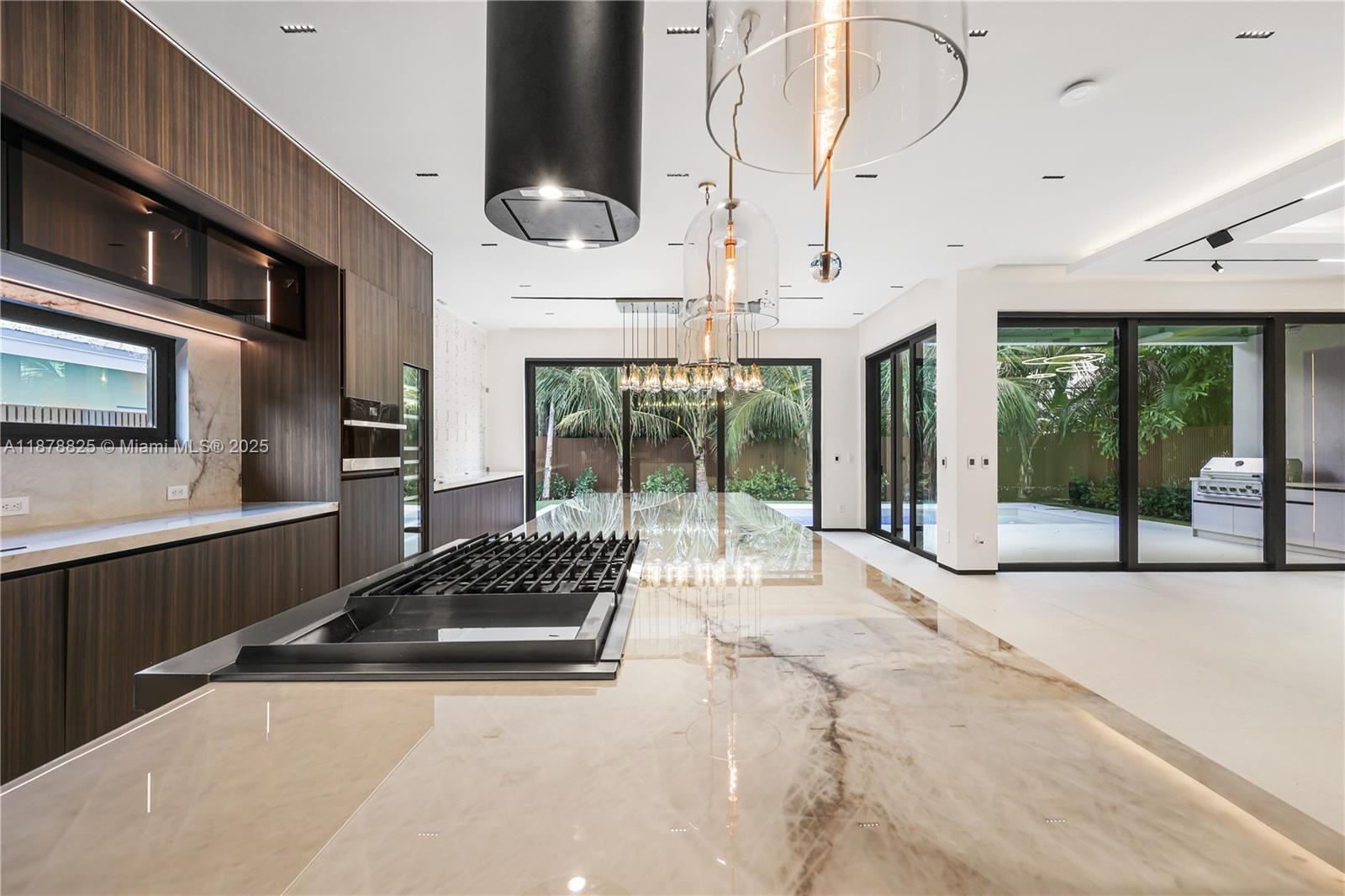 RIO VISTA - Residential