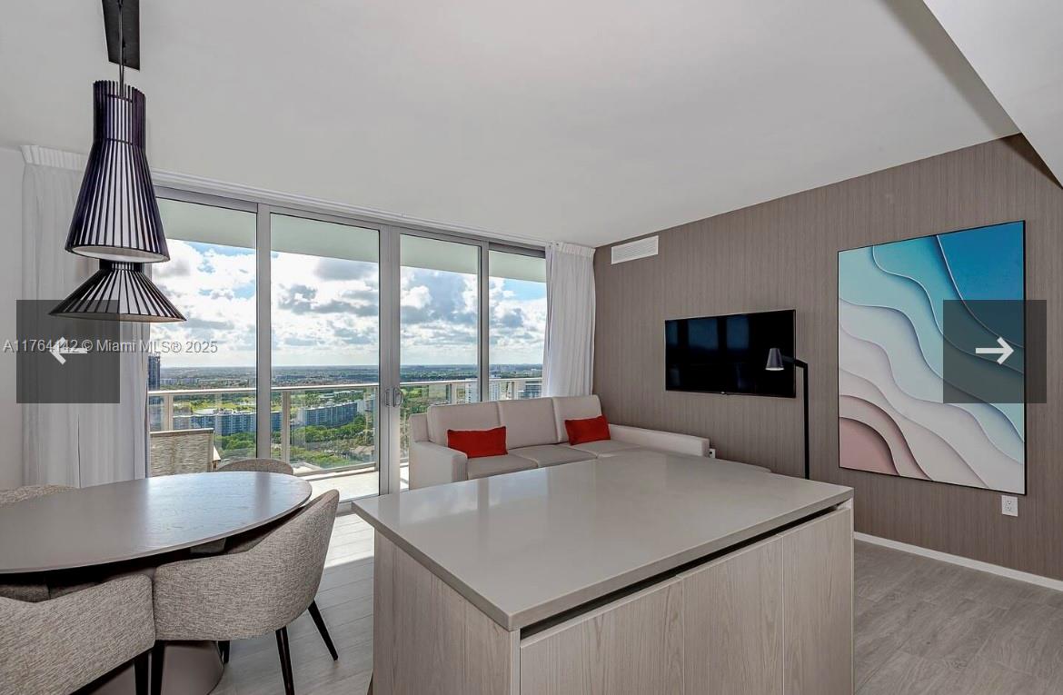 4010 S Ocean Dr R3004