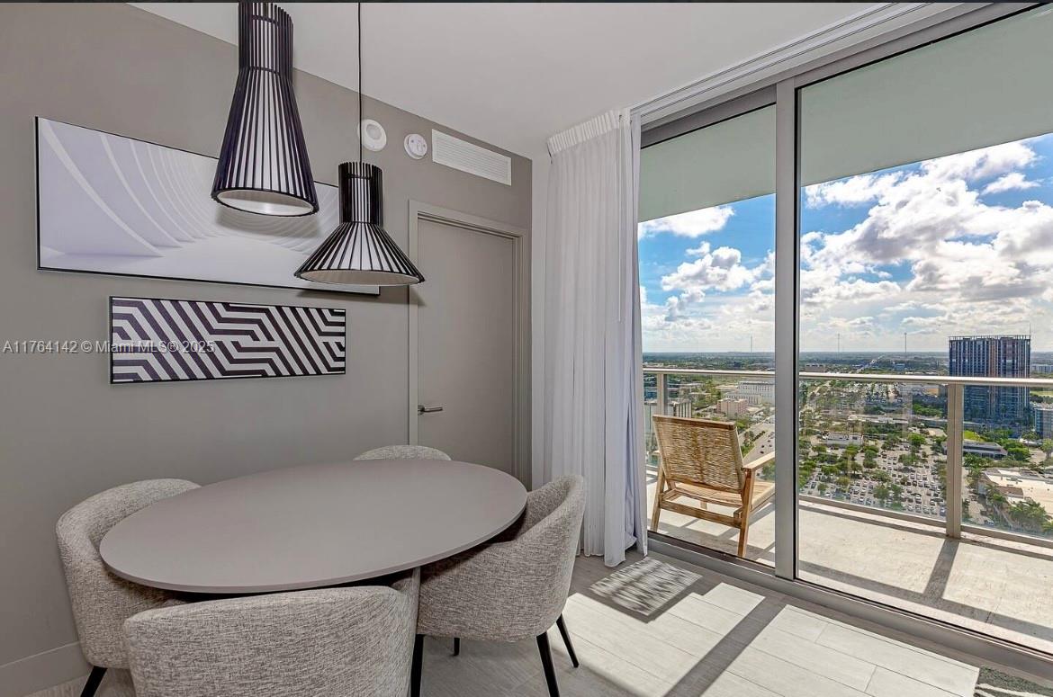 4010 S Ocean Dr R3004