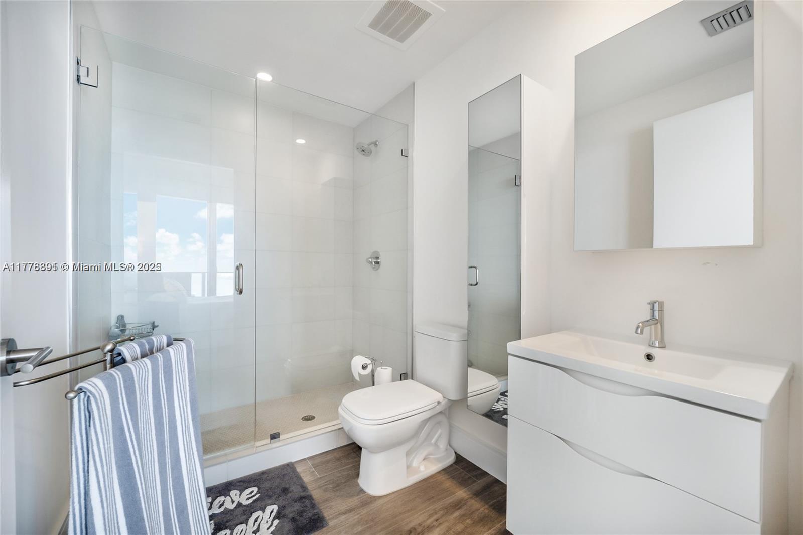 BISCAYNE BEACH CONDO - Residential Lease