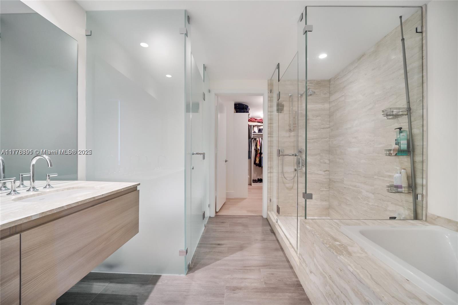 BISCAYNE BEACH CONDO - Residential Lease