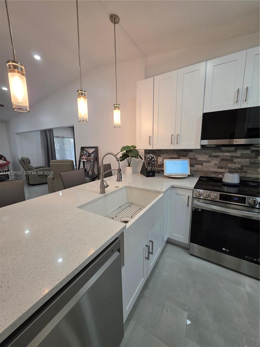 KINGS POINT 2 - Residential