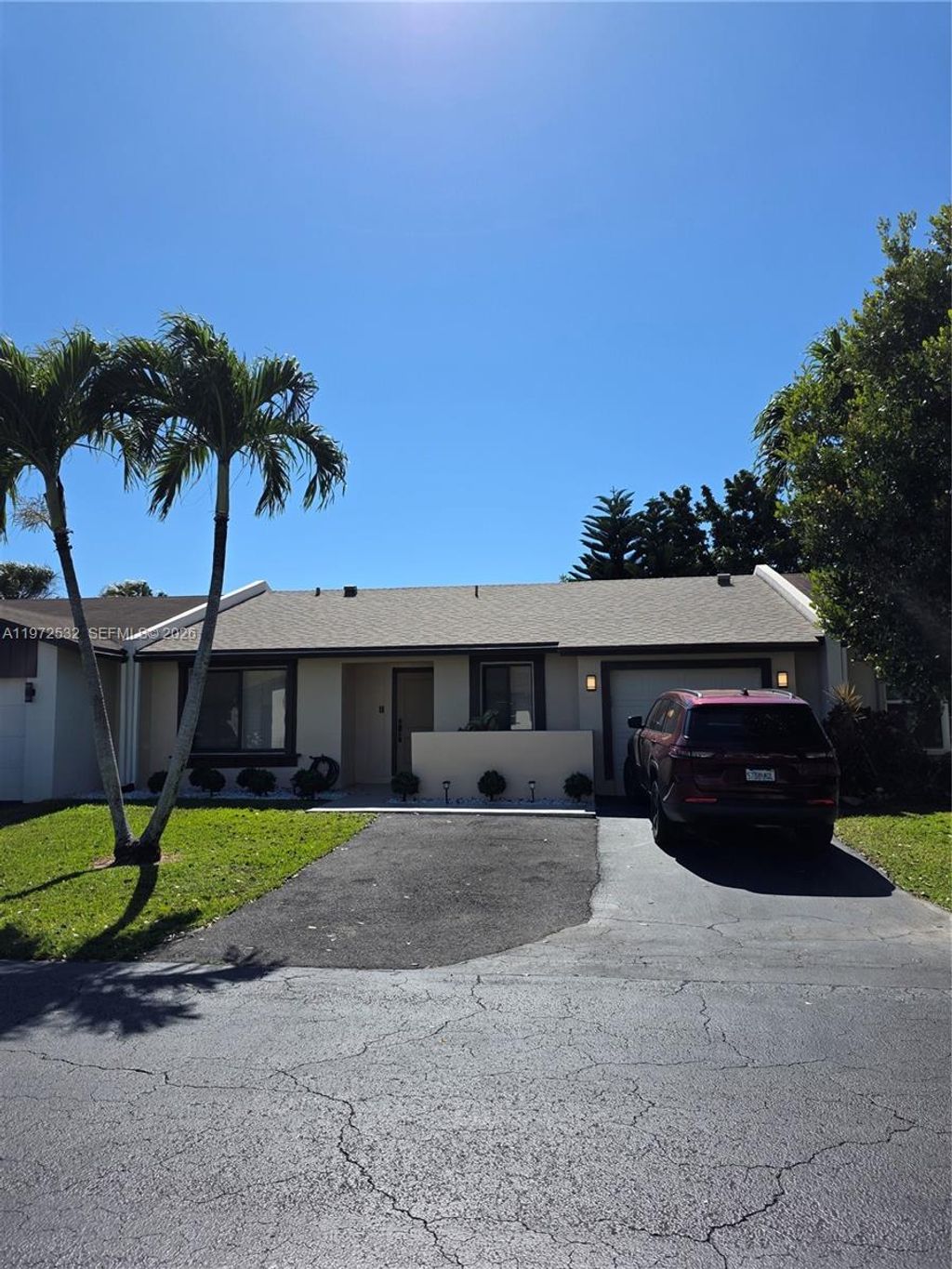 Photo of 15619 Bottlebrush Cir, Delray Beach, FL 33484 (MLS # A11972532)