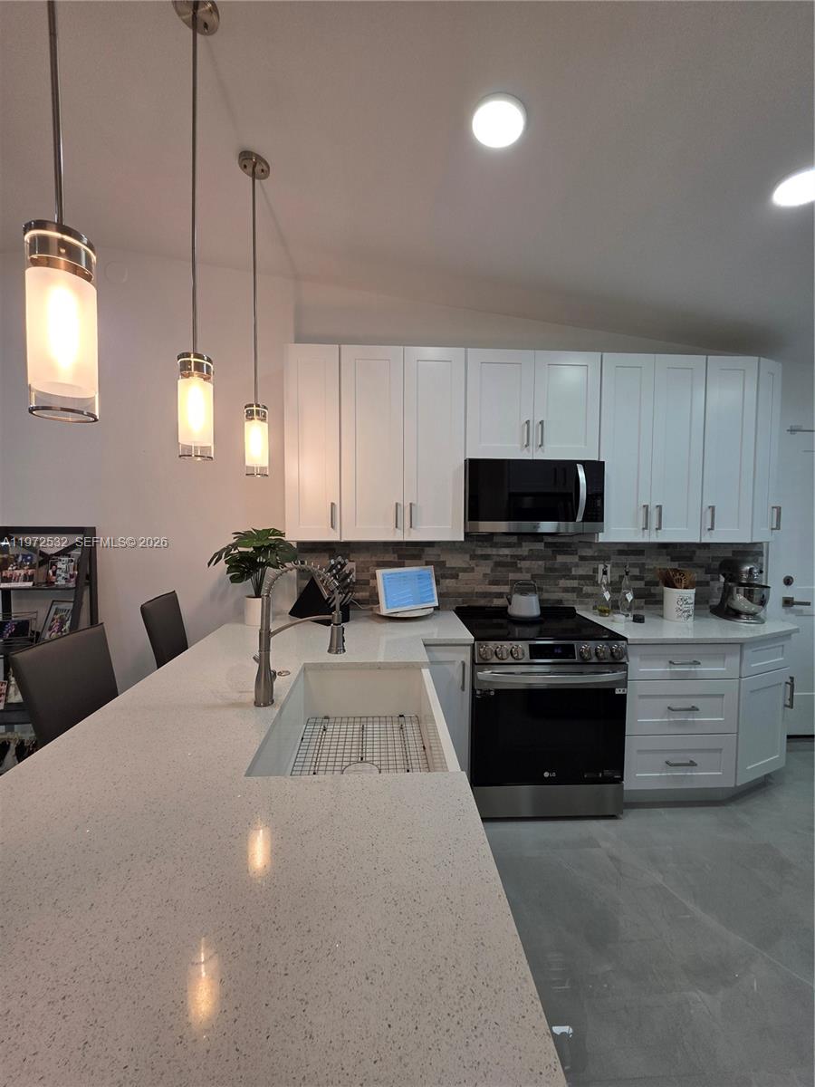 KINGS POINT 2 - Residential