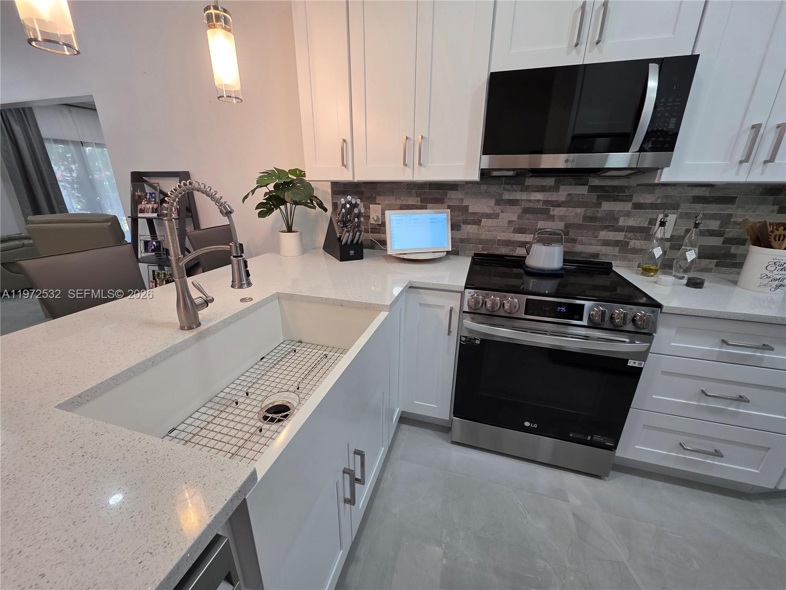 KINGS POINT 2 - Residential