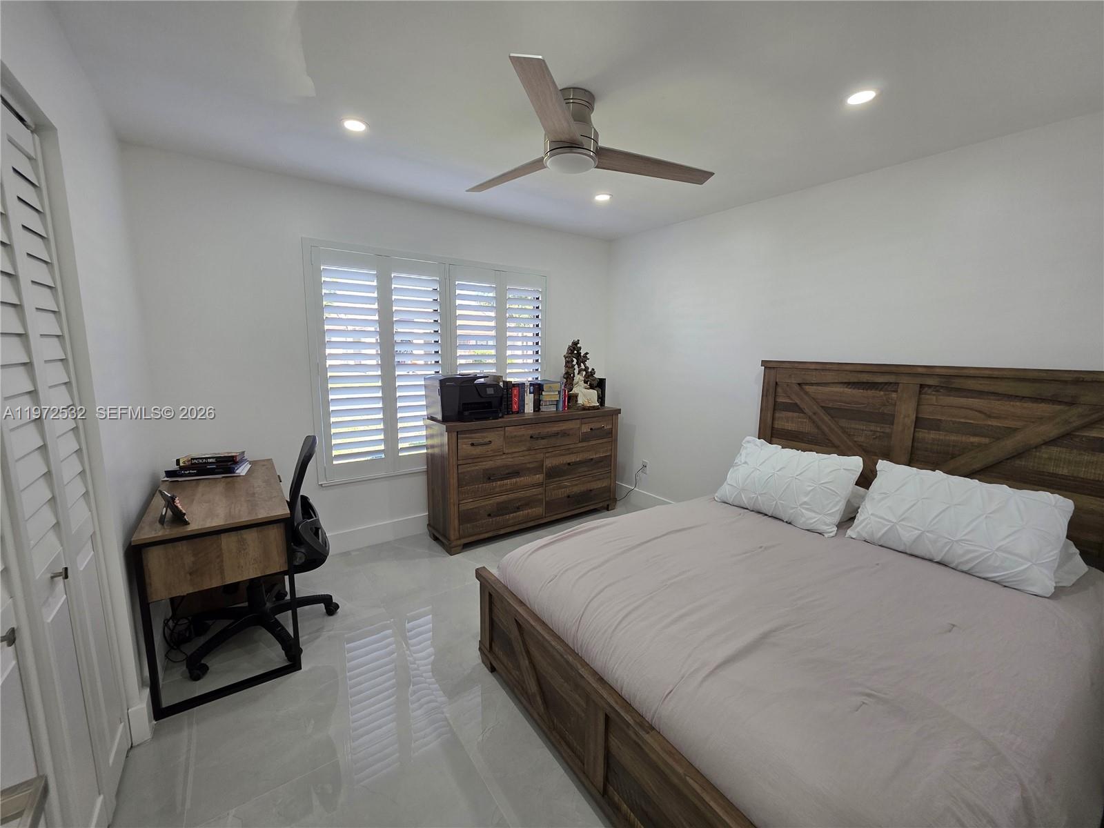 KINGS POINT 2 - Residential