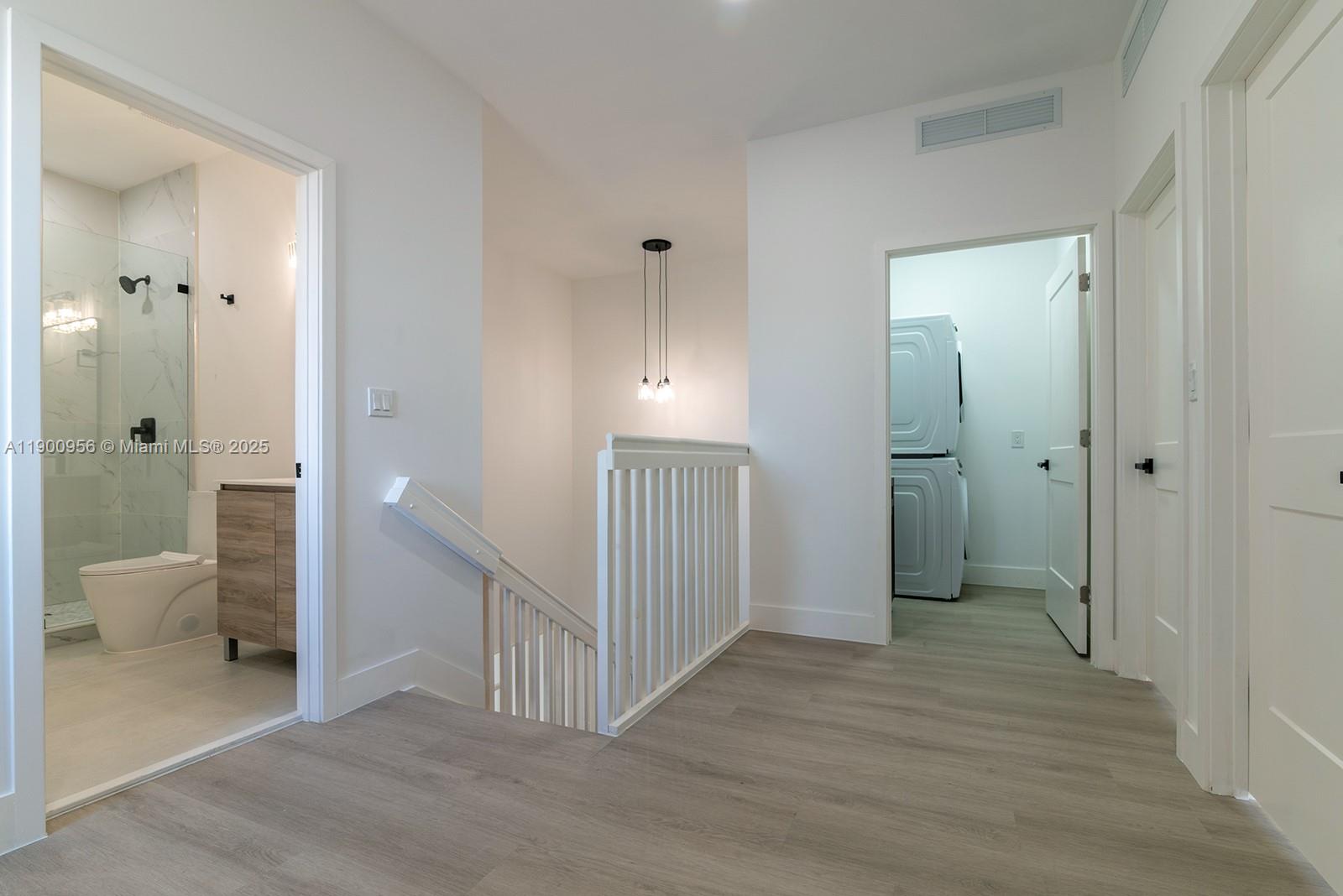 N MIAMI ESTATES - Residential