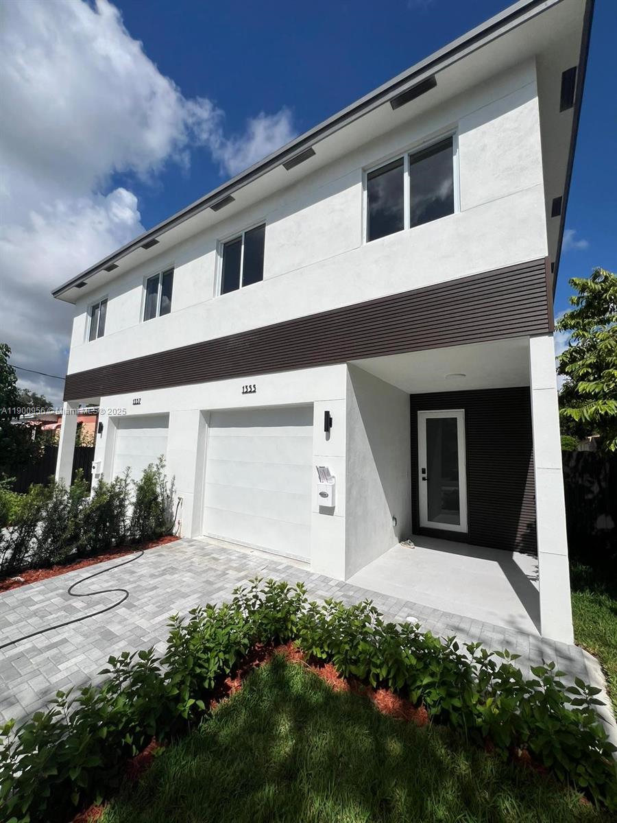 N MIAMI ESTATES - Residential