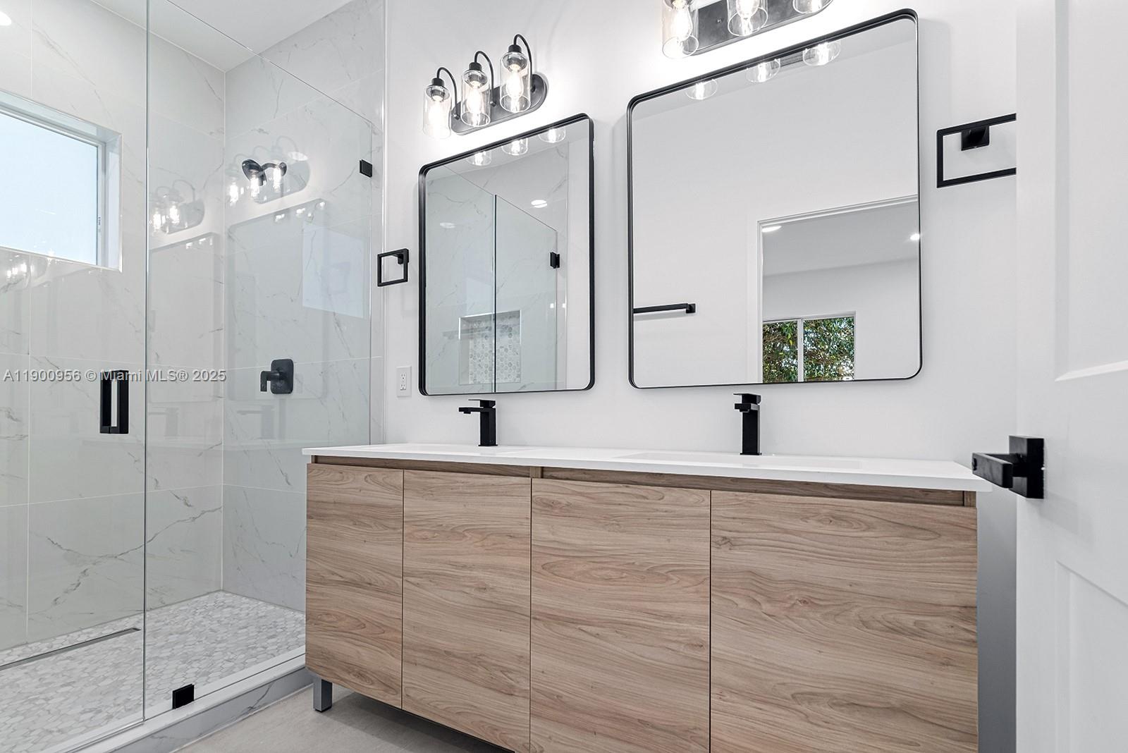 N MIAMI ESTATES - Residential