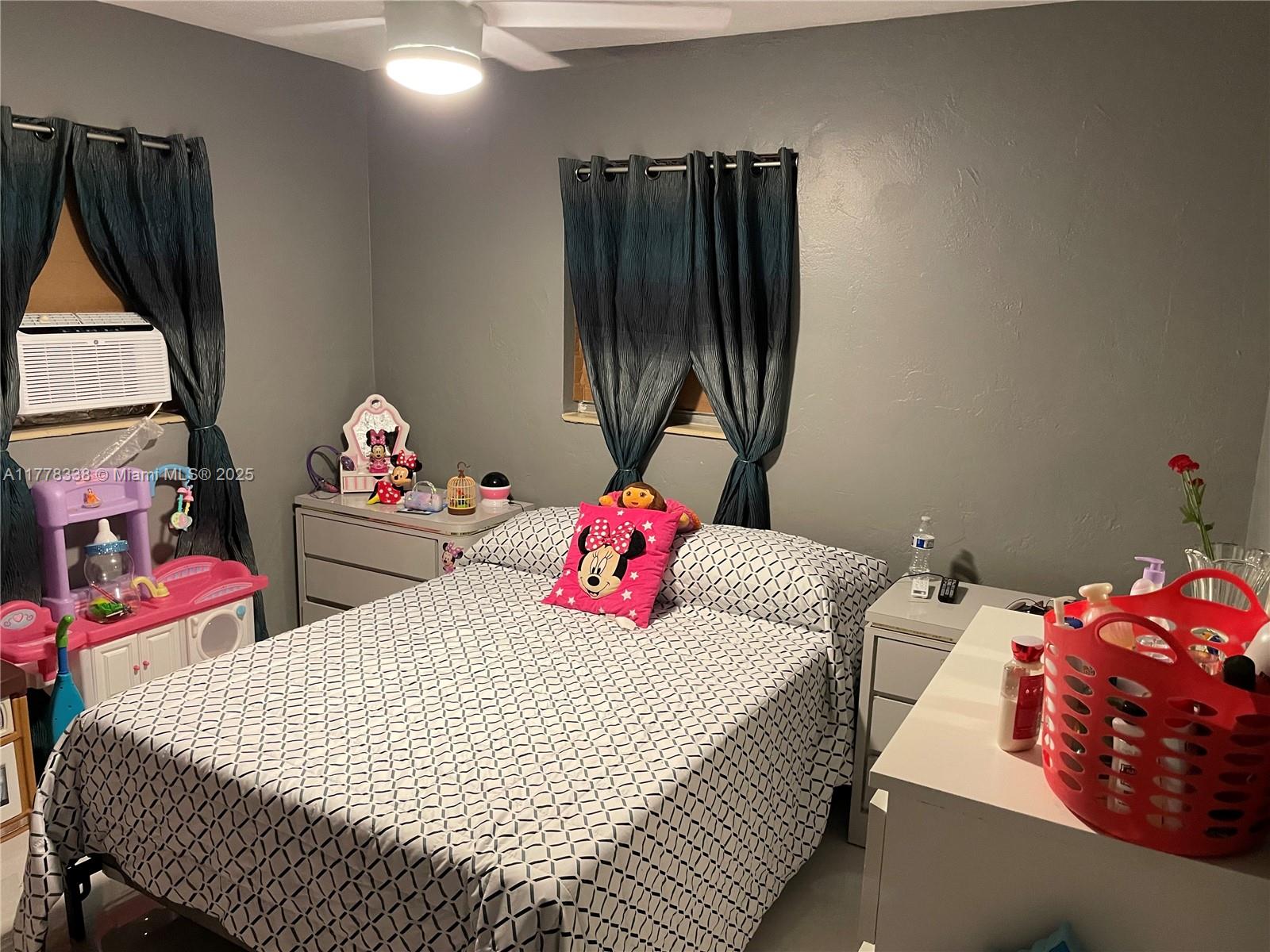 COLLIER MANOR 3RD ADD - Residential