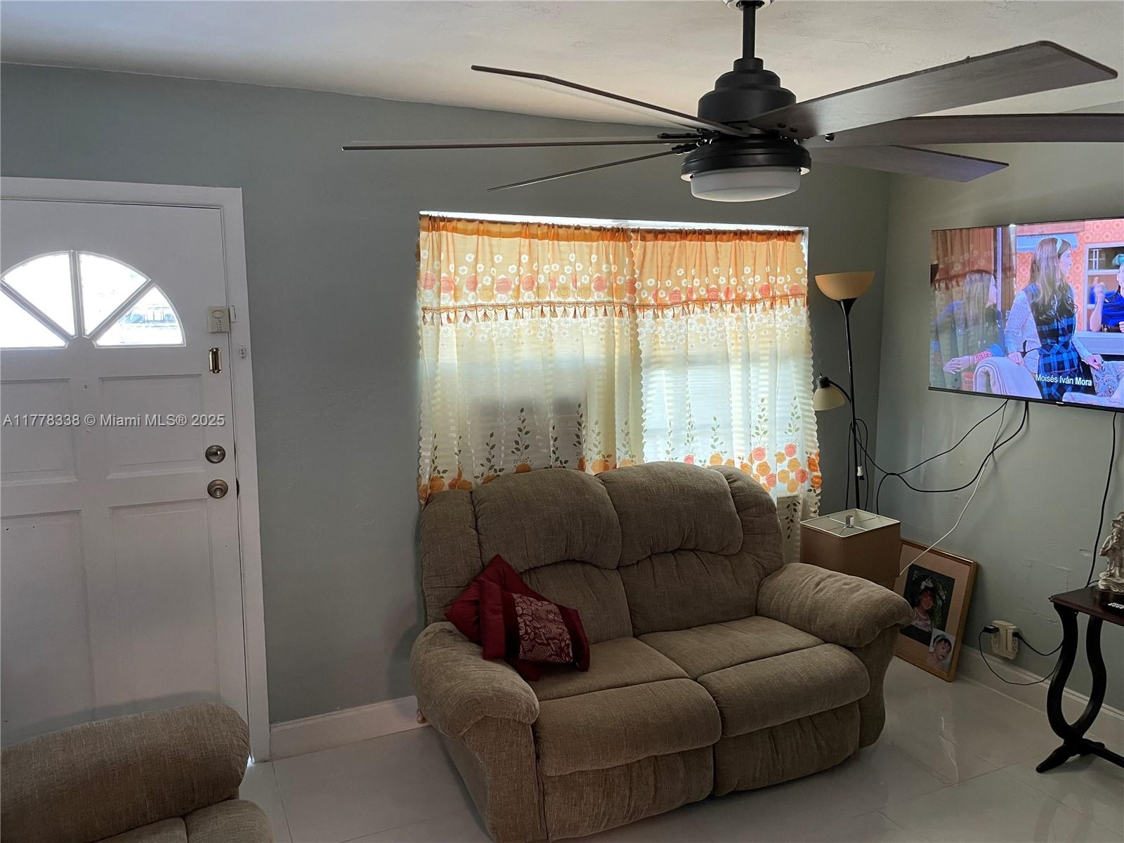 COLLIER MANOR 3RD ADD - Residential