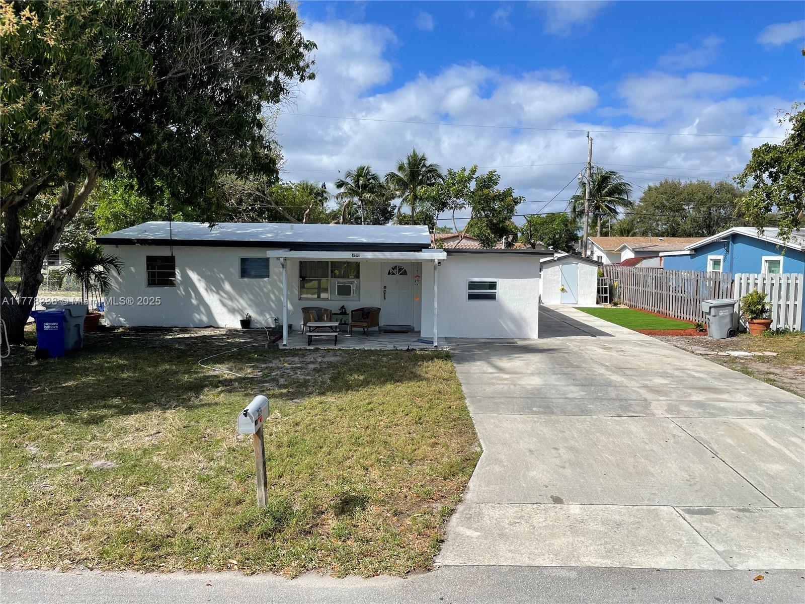 Property for Sale at 3031 Ne 12th Ave, Pompano Beach, Broward County, Florida - Bedrooms: 3 
Bathrooms: 2  - $529,000