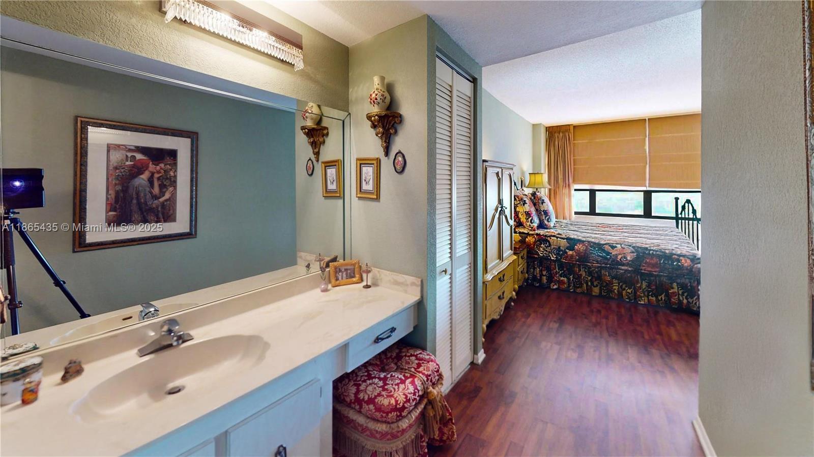 OLYMPUS CONDO - Residential