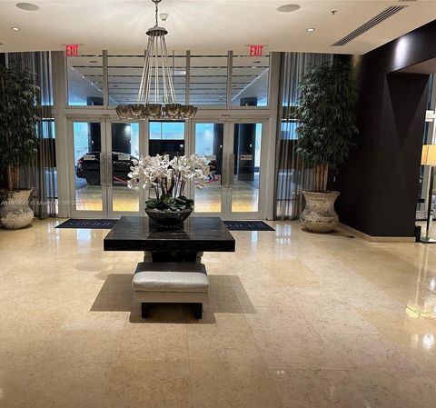 60 SW 13th St 2824 Miami FL 33130