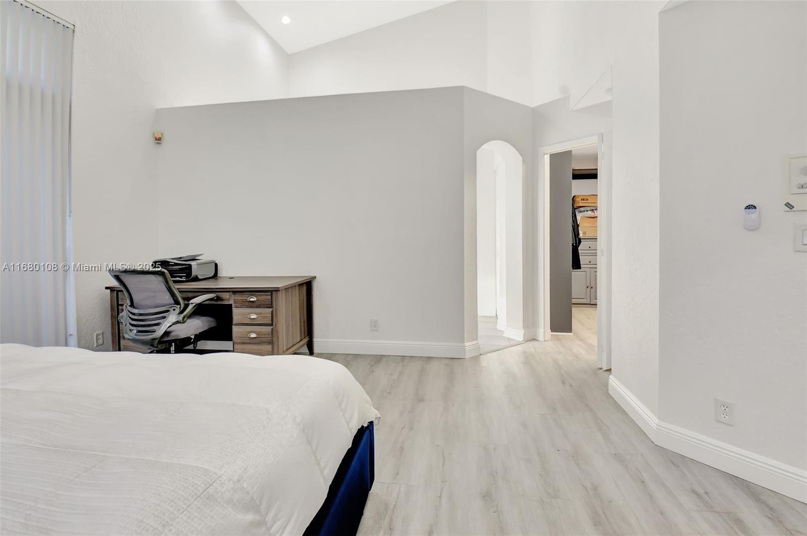 KENSINGTON AT WOODFIELD C - Residential