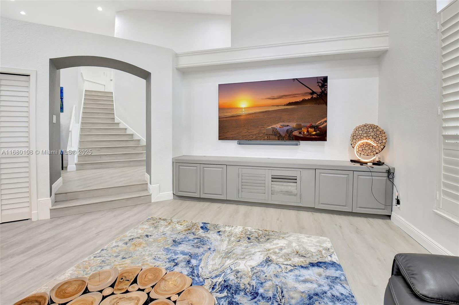 KENSINGTON AT WOODFIELD C - Residential