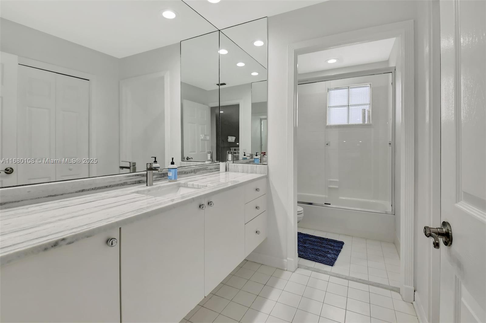 KENSINGTON AT WOODFIELD C - Residential