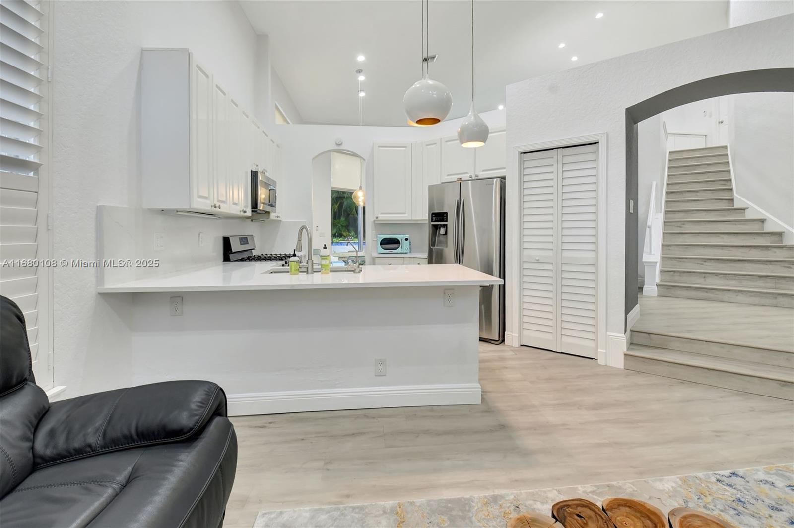 KENSINGTON AT WOODFIELD C - Residential
